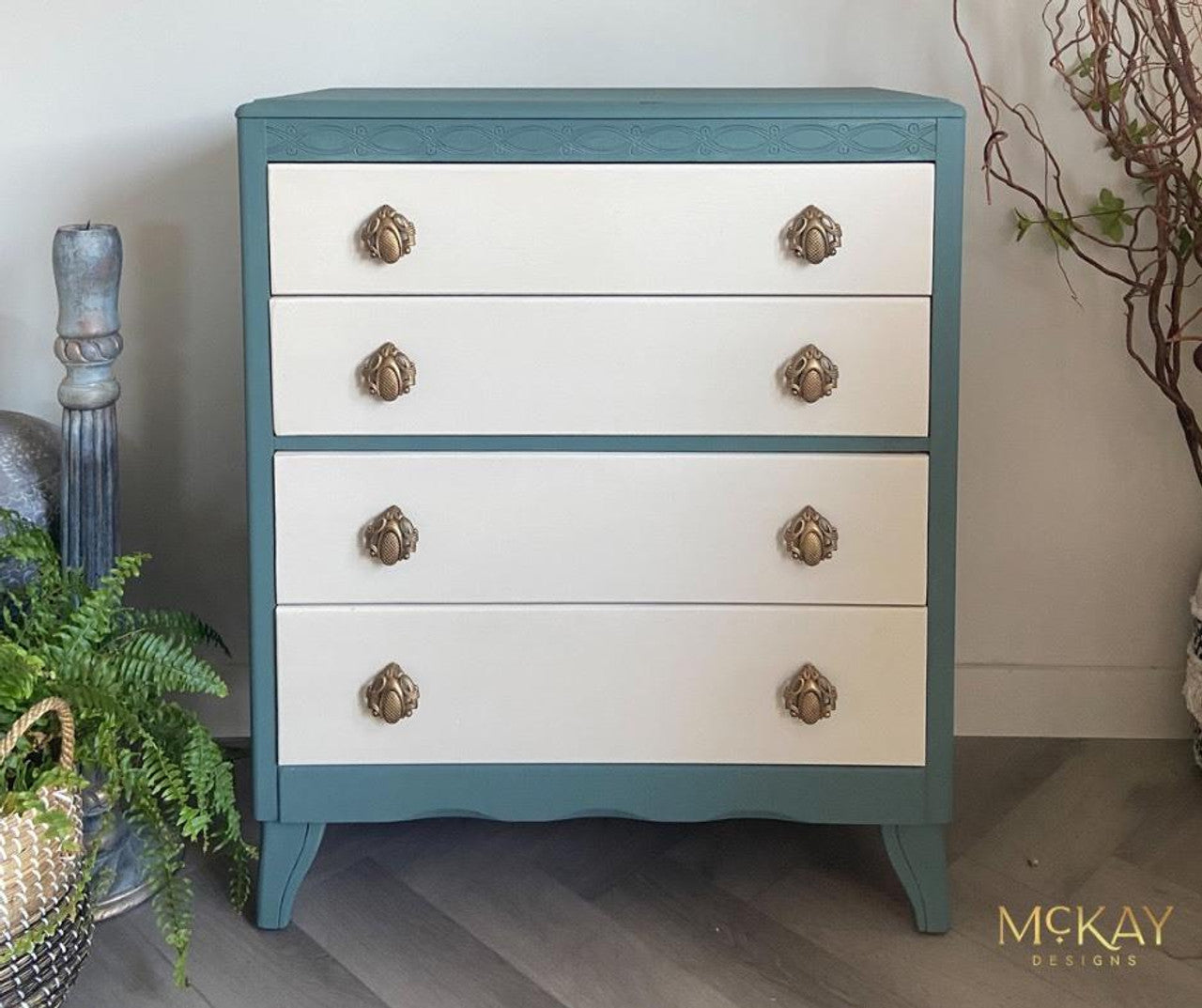 Dixie Belle - Chalk Mineral Paint - Ecru