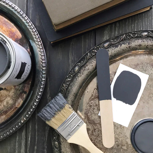 Amy Howard at Home - Paint - One Step Chalk Paint - A Good Man is Hard to Find
