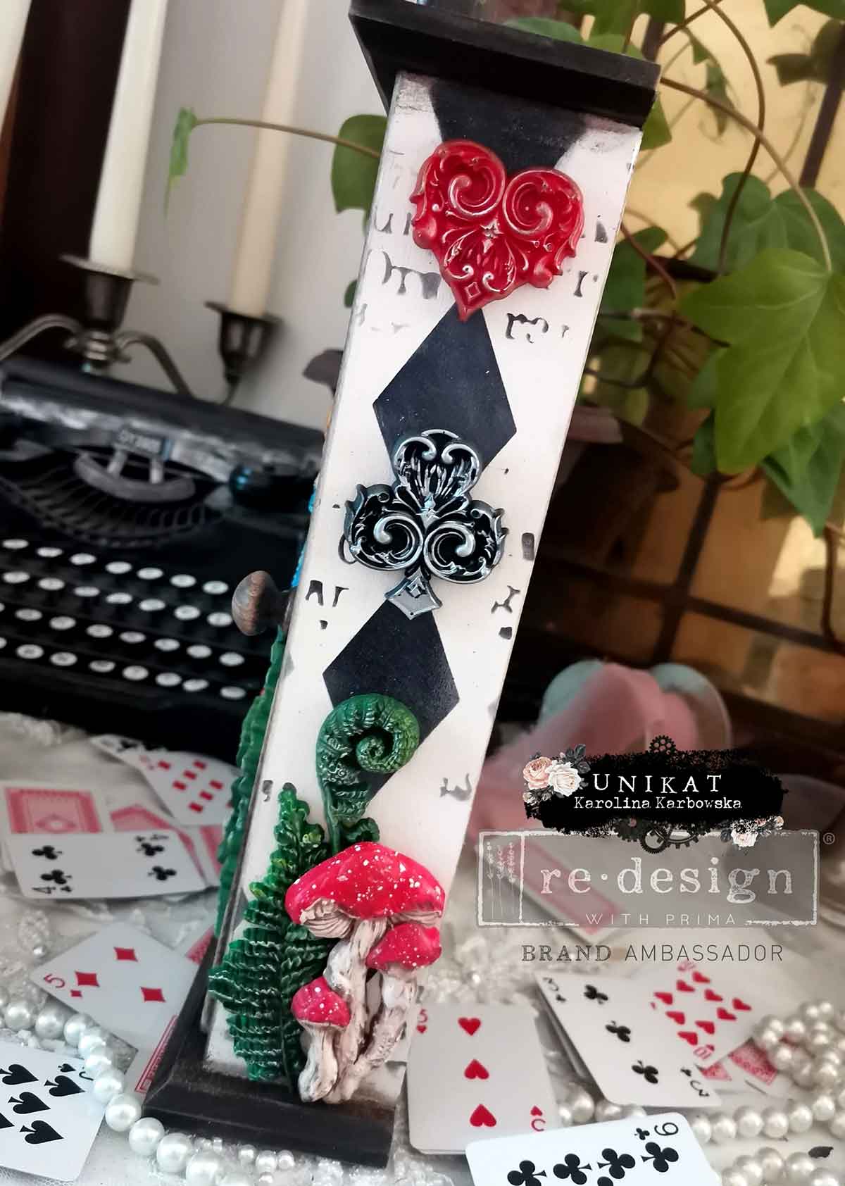 Decor Moulds - Redesign - Lost in Wonderland - Deck of Cards - 5"x8"