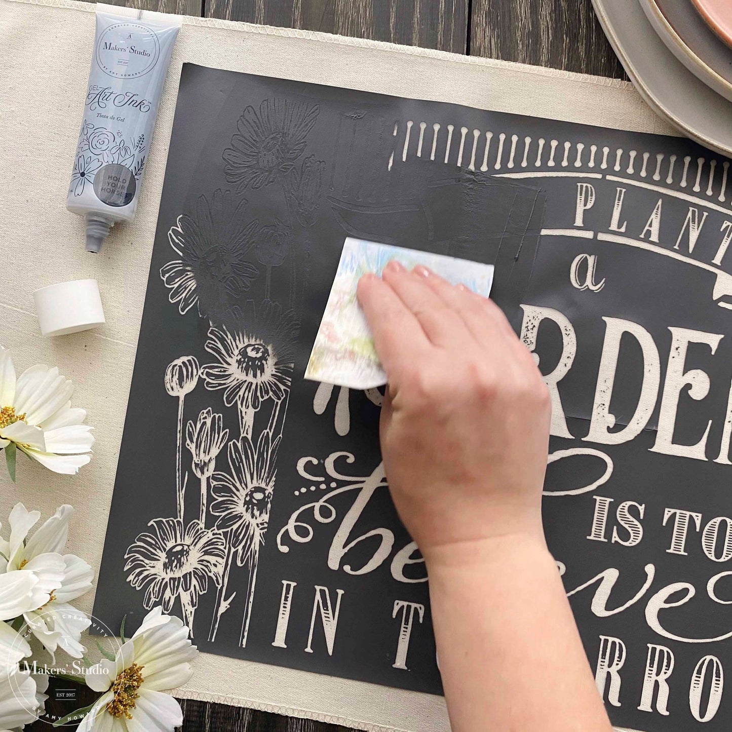 Stencils - A Makers Studio - Plant a Garden  - 12" x 18"