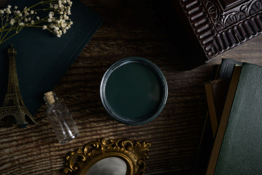 Dixie Belle - Chalk Mineral Paint - Sanctuary